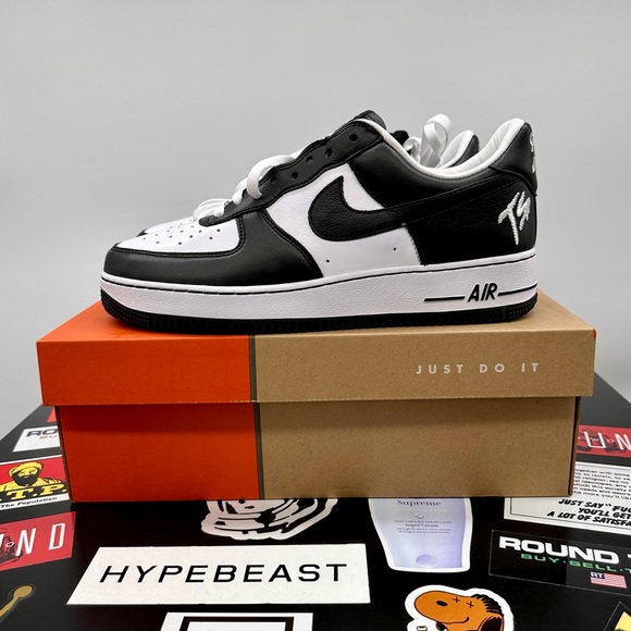 Terror Squad x Nike Air Force 1 QS "Blackout" - Picture 2 of 8